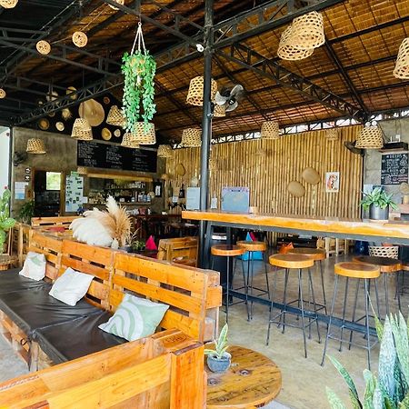 Maayong Hostel (Adults Only) Moalboal Dış mekan fotoğraf