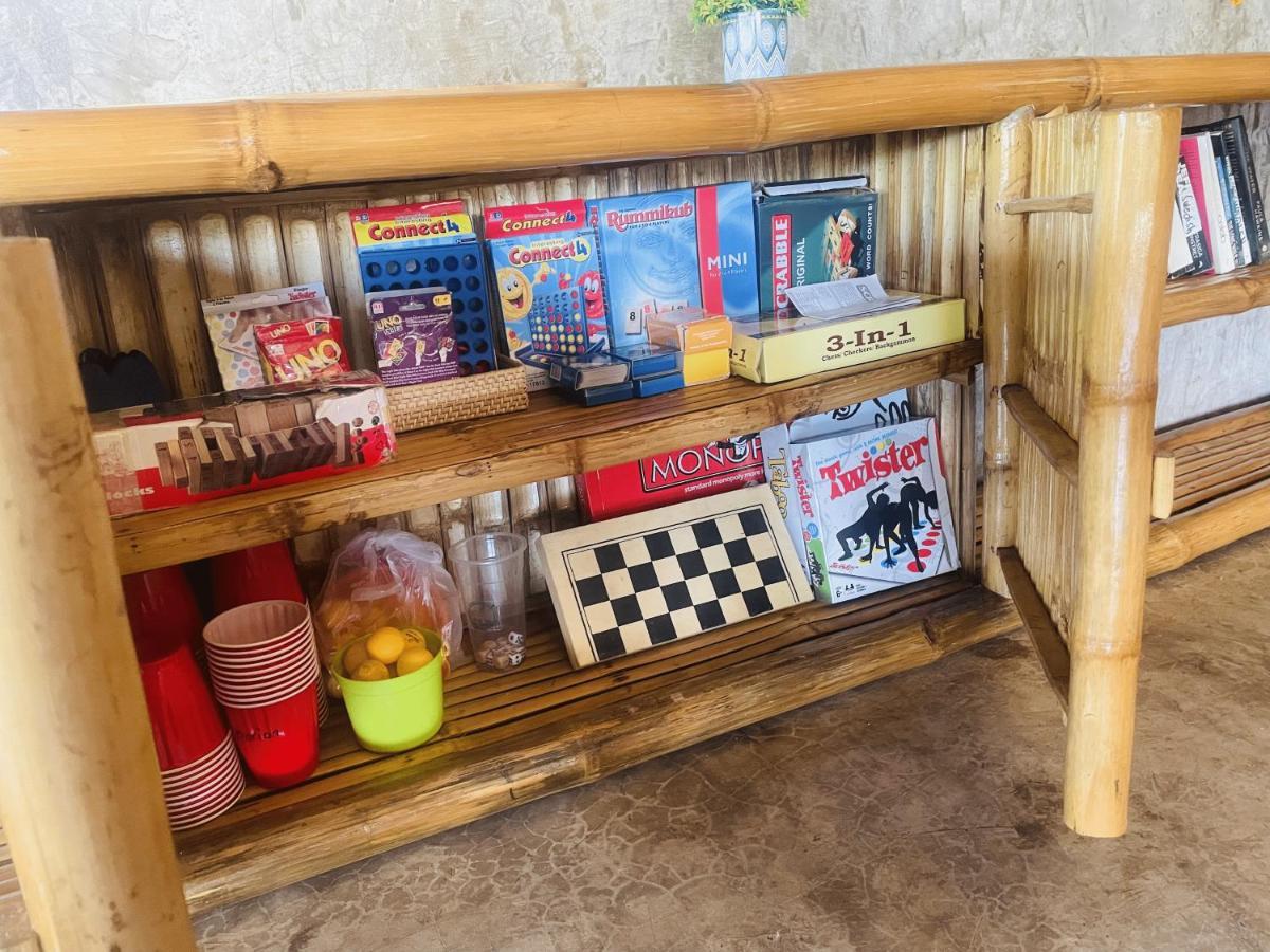 Maayong Hostel (Adults Only) Moalboal Dış mekan fotoğraf