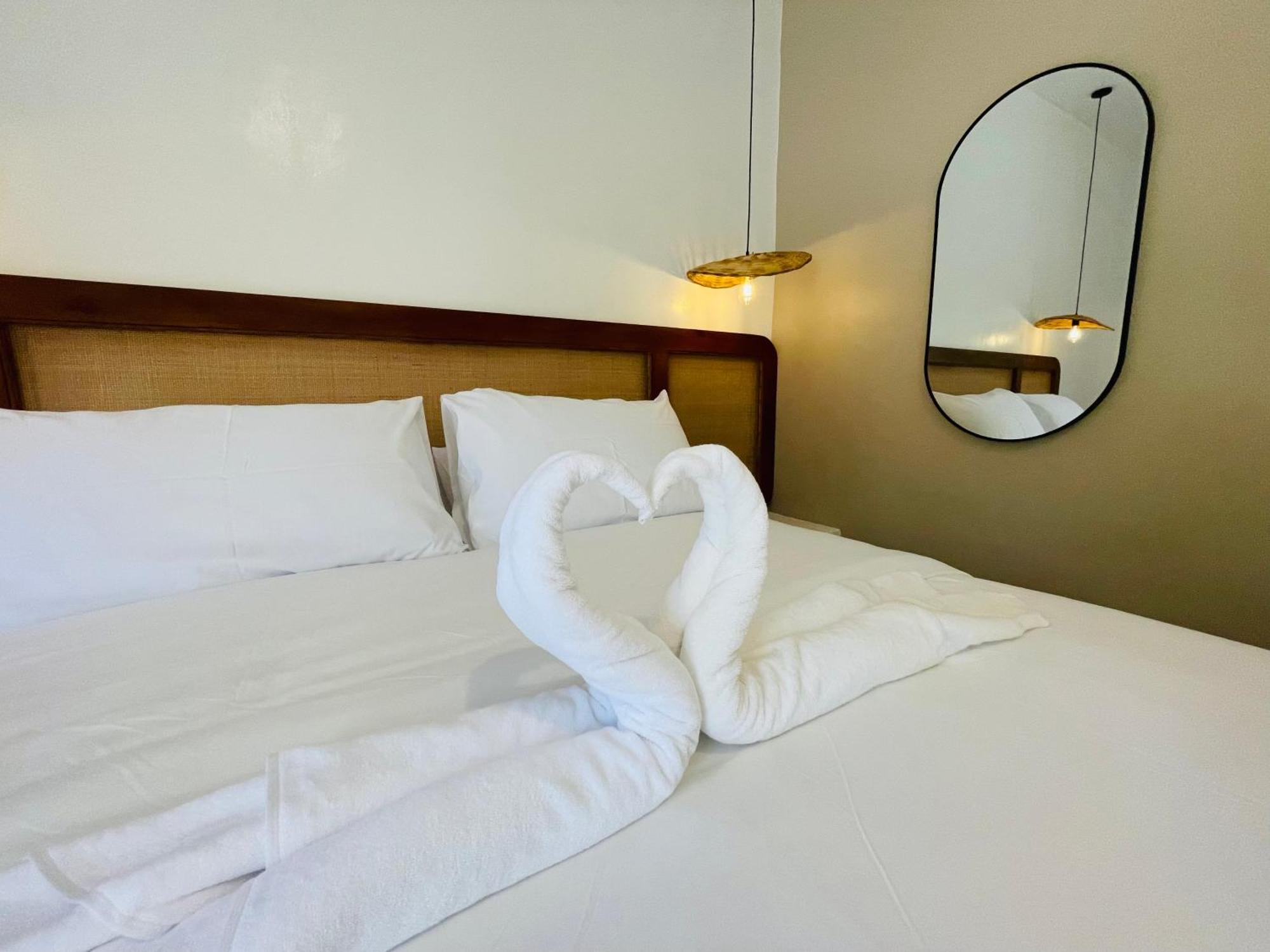 Maayong Hostel (Adults Only) Moalboal Dış mekan fotoğraf