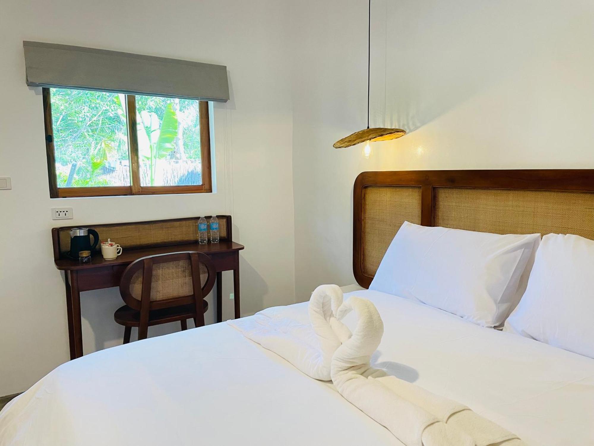 Maayong Hostel (Adults Only) Moalboal Dış mekan fotoğraf