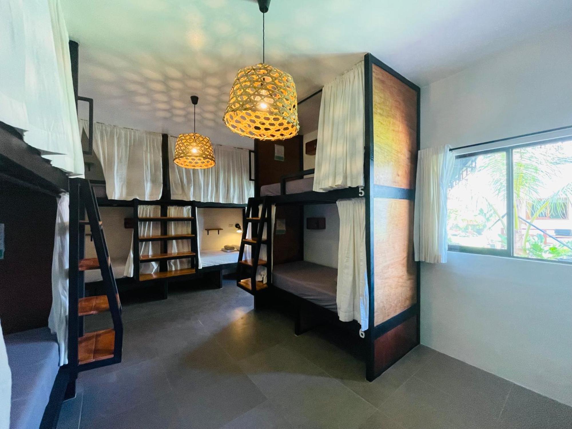 Maayong Hostel (Adults Only) Moalboal Dış mekan fotoğraf