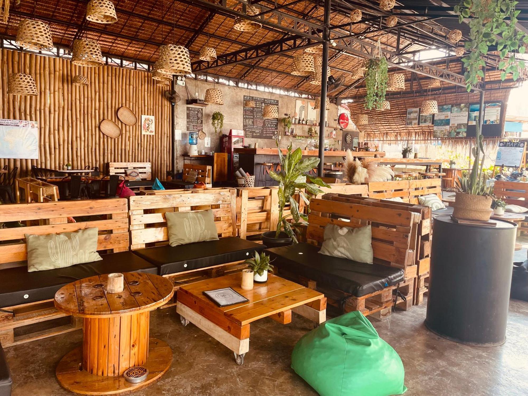 Maayong Hostel (Adults Only) Moalboal Dış mekan fotoğraf