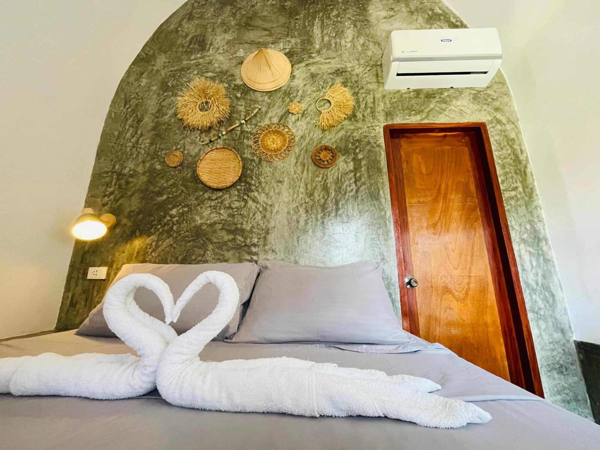 Maayong Hostel (Adults Only) Moalboal Dış mekan fotoğraf